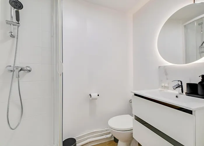 Parisien Cosy Et Bien Equipe 아파트 파리